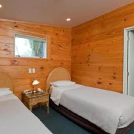 Pauanui Pines Motor Lodge Szoba fotó