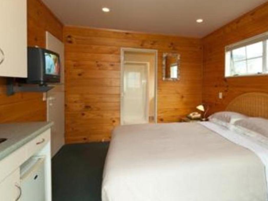 Pauanui Pines Motor Lodge Kültér fotó