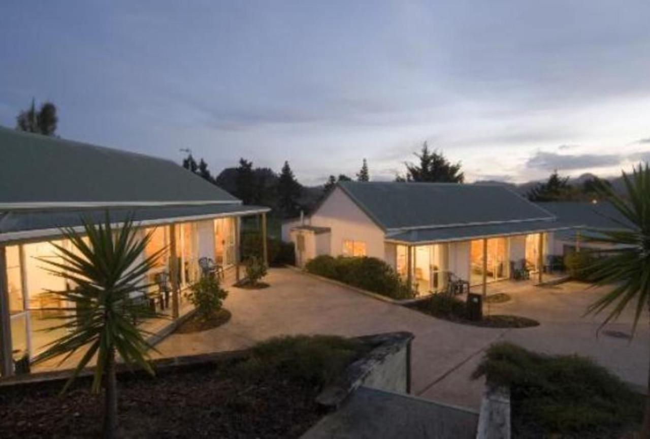 Pauanui Pines Motor Lodge Kültér fotó